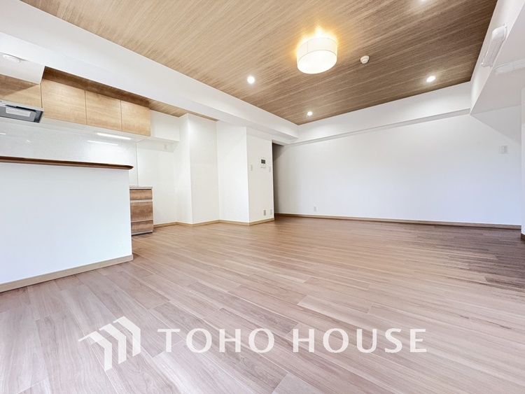 内装 ゆったりとくつろげる上質なリビングダイニング