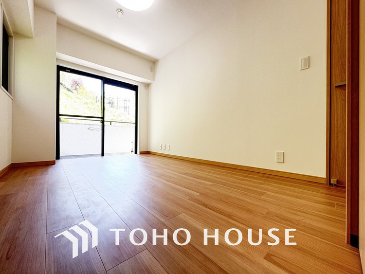 内装 1日の疲れを癒し、心地よく寛げるようゆったりとした広さをしています