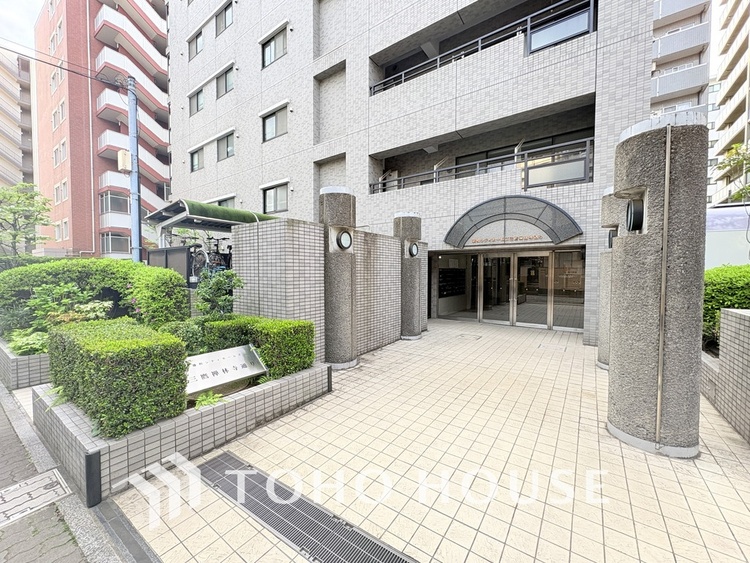 エントランス マンション入り口