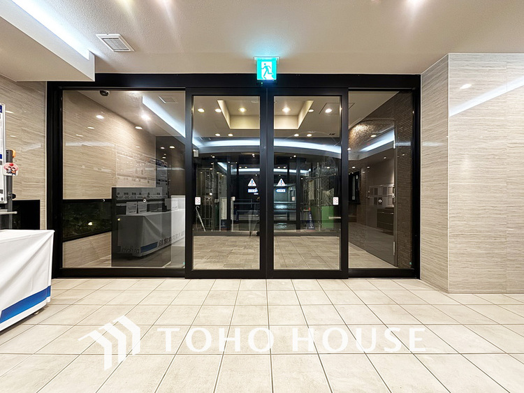 エントランス マンション入り口