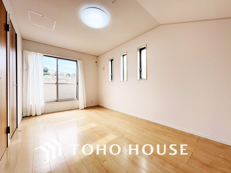 内装 2面採光で日当たり、風通しも良好な気持ちの良いお部屋