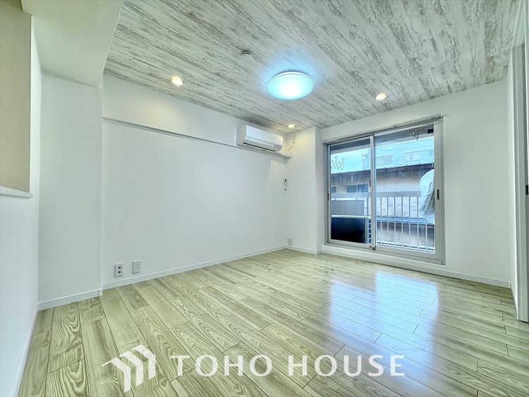 内装 「想像していた以上に広い」が写真を撮っているときの感想です。家事動線に配慮したプランによりご家族がくつろげる明るく広い空間が確保できました。