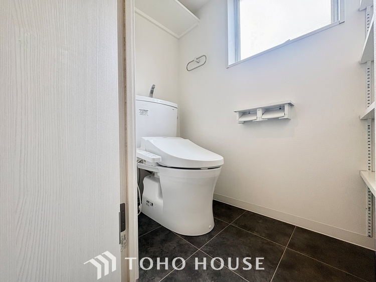 トイレ 【TOILET】◆快適◆な生活に不可欠。節水型の高性能トイレを新設。