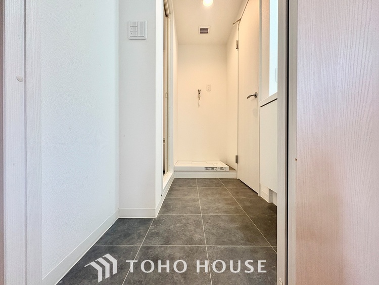 玄関 【ENTRANCE】◆家の顔◆玄関は家の顔。収納上手は玄関を制する。