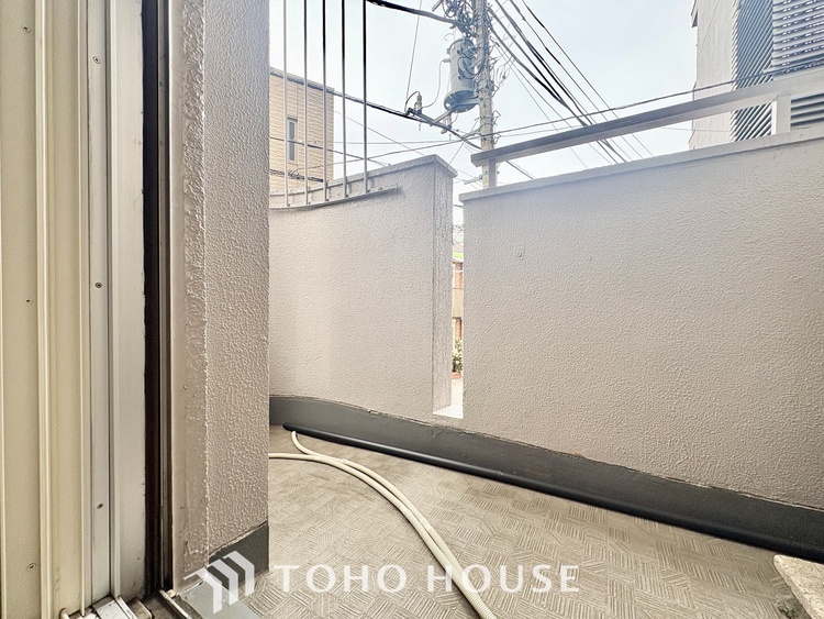 バルコニー 【BALCONY】◆Open new door◆扉の向こうには青空が広がっている。