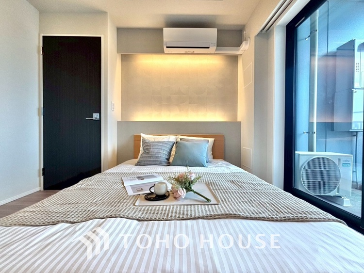 内装 使いやすく、明るい洋室に仕上がります。子供部屋や趣味のお部屋にご利用できます。ご自身で家具などを配置し、素敵な空間を創り上げられます。