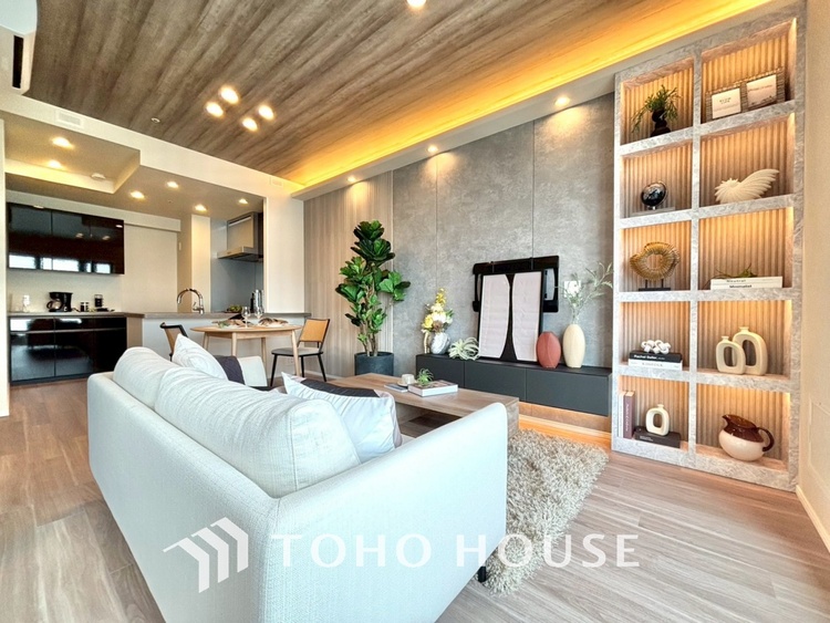 内装 「想像していた以上に広い」が写真を撮っているときの感想です。家事動線に配慮したプランによりご家族がくつろげる明るく広い空間が確保できました。