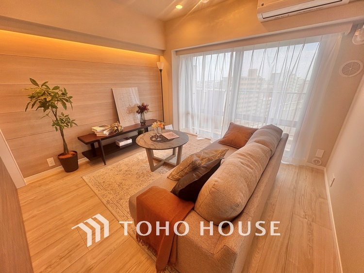 内装 忙しい朝でも、しっかり食事をして頂けるゆとりある大きさのダイニングスペース。