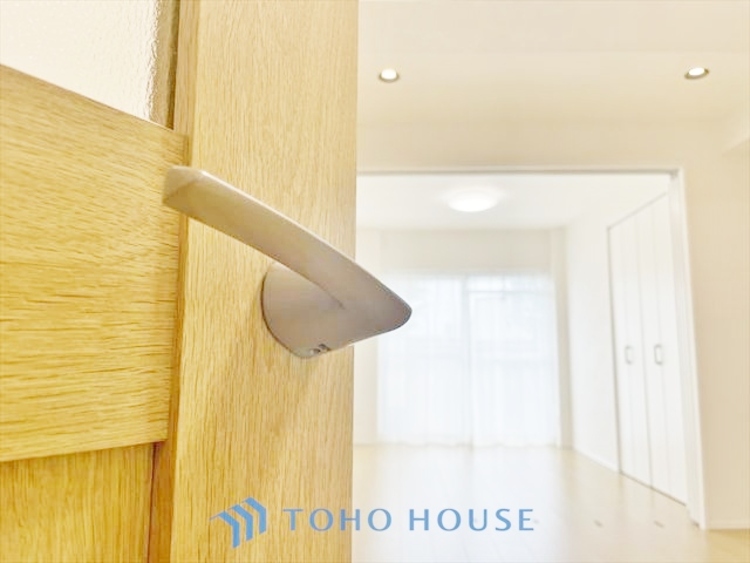 内装 ◆隠された美しさ◆流麗な音楽が流れているような繊細でいながら整然かつ堅牢なこの空間。この空間は確かに美しい。しかし、そこには美しさ以上のものが隠されている。