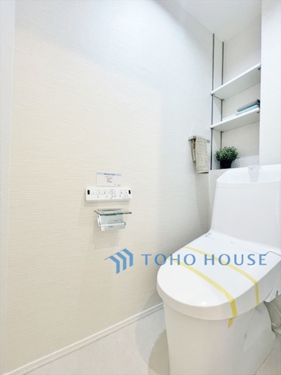 トイレ ◆住むほどに実感する快適性＆機能性◆各空間を彩る設備は、デザイン性に優れたHigh Quality仕様が装備。広く使い勝手のよい空間と設備で、理想の暮らしを演出します。