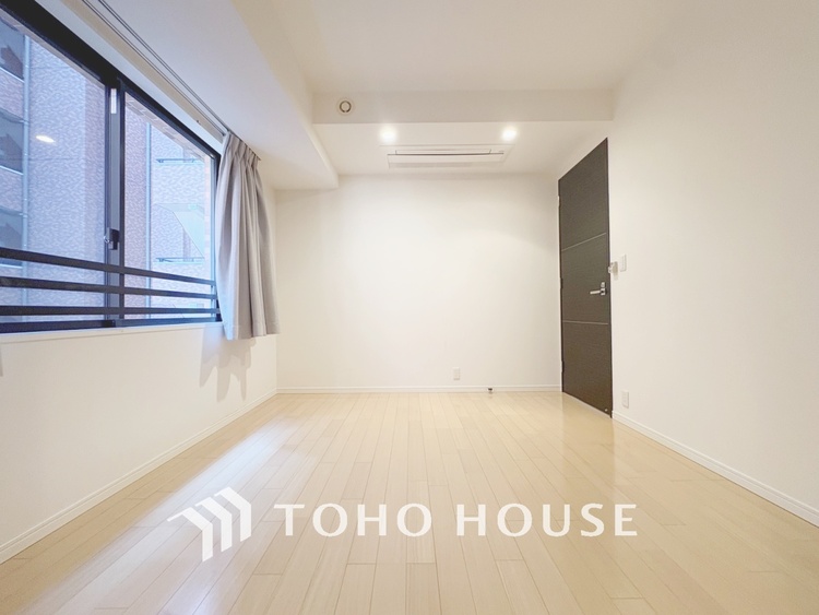 内装 【PRIVATE ROOM】◆快適◆な暮らしに不可欠な収納スペース。快適さとともに思い出も詰まっていく。