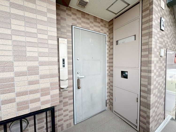 その他 清潔感のある落ち着いた雰囲気の玄関です。