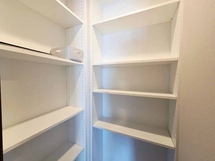 その他 家電やスーツケース、ストック品など何でも片付く嬉しい空間です。