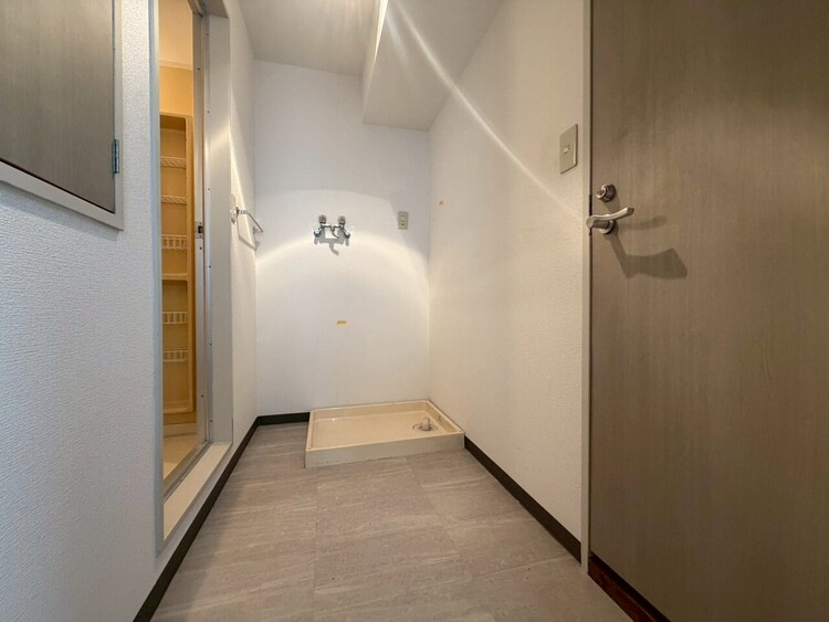 その他 十分な広さの脱衣所。