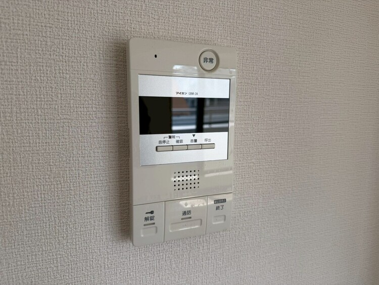 その他 誰が来てもわかる様にモニター付きインターホンを設置。