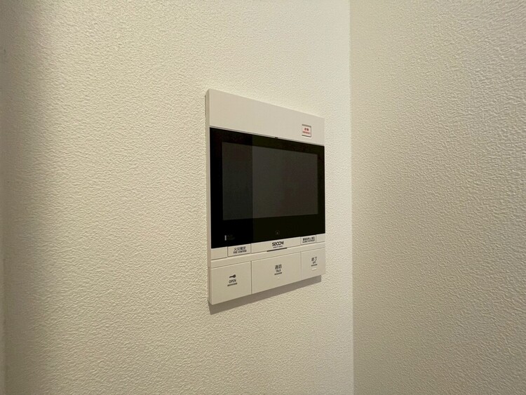 その他 誰が来てもわかる様にモニター付きインターホンを設置。