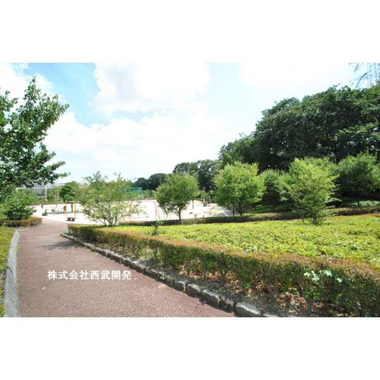 周辺 戸塚下台公園(約950m)
