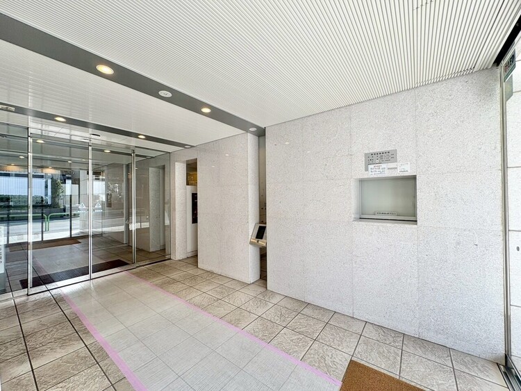 エントランス エントランスは、毎日の行き帰りで使う大事な空間です。