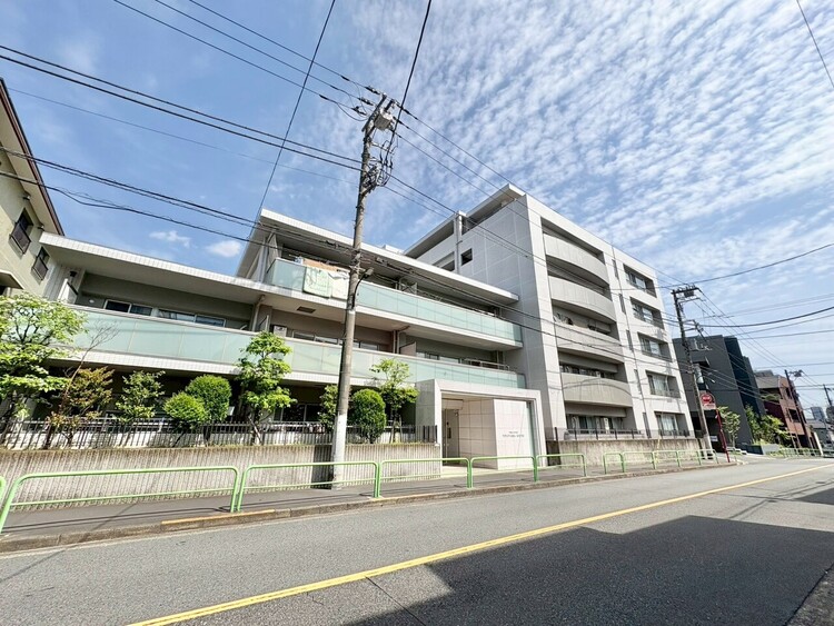 外観 ライフプランニングからローンまで、一貫してご説明させていただきます。お気軽にお問い合わせくださいませ。