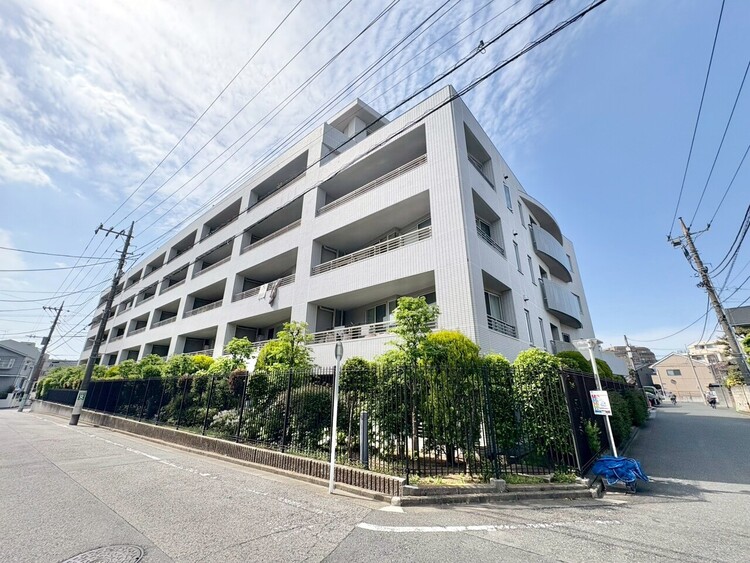 外観 現地に足をお運びいただいた際には、周辺散策などをお勧めいたします。