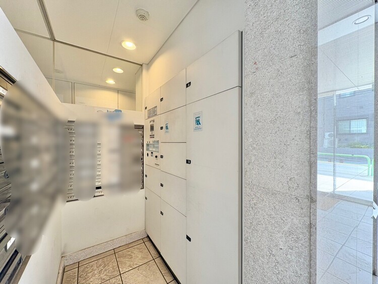 設備 留守時に便利な宅配ボックスを完備。