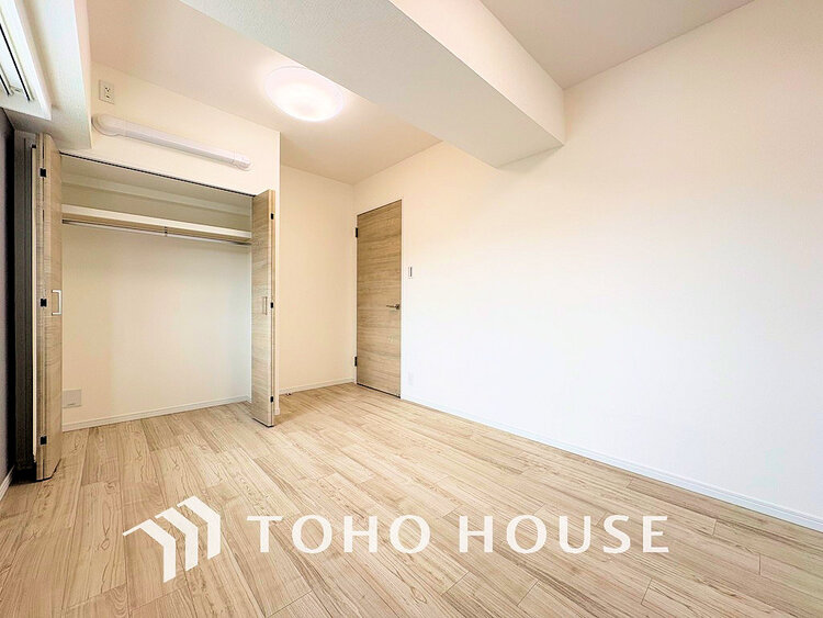 内装 シンプルですっきりとした室内は飽きのこない居心地の良い雰囲気