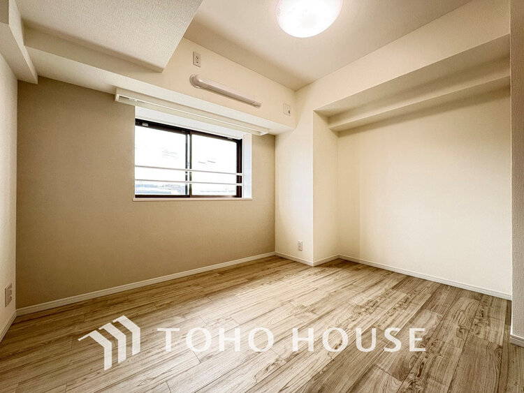 内装 1日の疲れを癒し、心地よく寛げるようゆったりとした広さをしています