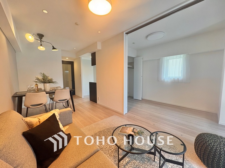 内装 「想像していた以上に広い」が写真を撮っているときの感想です。家事動線に配慮したプランによりご家族がくつろげる明るく広い空間が確保できました。