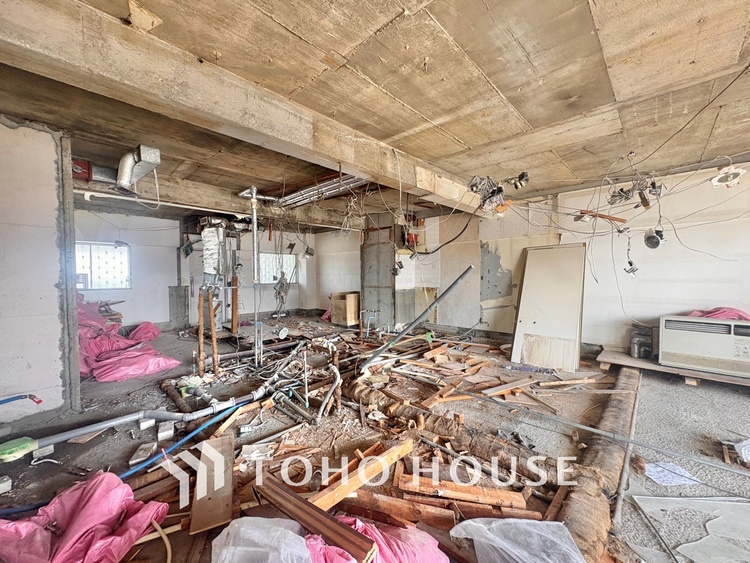 内装 【改装中】寝室は一日の疲れを癒す大切な空間。快適で落ち着けるおすすめの間取りです。