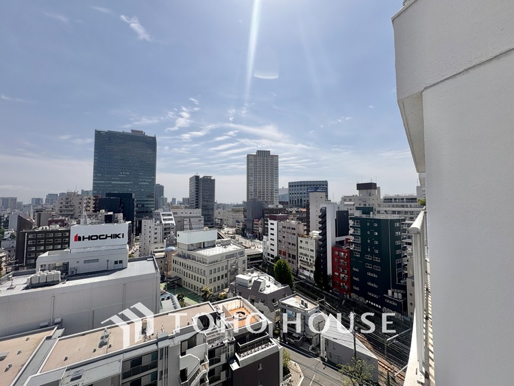 その他 太陽の笑顔と星々のささやきが舞い込み、爽やかな風が通っていきます。