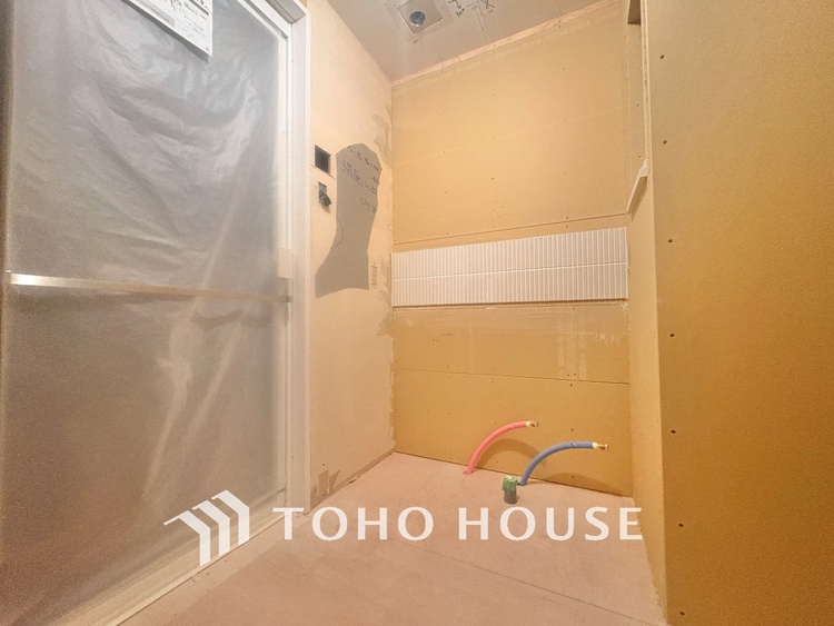 風呂 【改装中】浴室は一日の疲れを癒す特別な空間。清潔感と快適性で心身ともにリフレッシュできます。