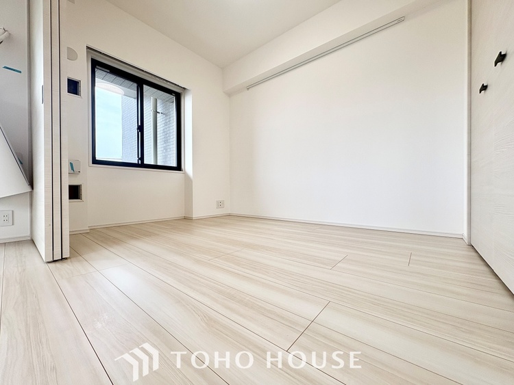 内装 感性を育むプライベートルームはシンプルでスマートな空間。好みの空間で読書をしたり、音楽を聞いたりと一人の時間も充実したものにできます。