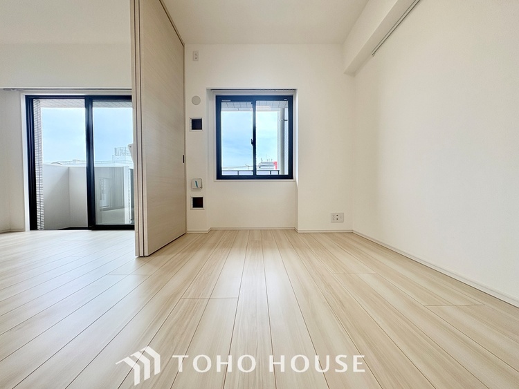 内装 【PRIVATE ROOM】◆快適◆な暮らしに不可欠な収納スペース。快適さとともに思い出も詰まっていく。