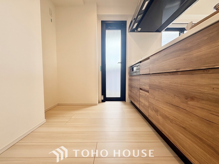 キッチン 【KITCHEN】◆家族のおはよう◆の声を笑顔で迎えてあげられるシステムキッチン。朝ごはんが楽しみでちょっと早起きしたくなるんです。