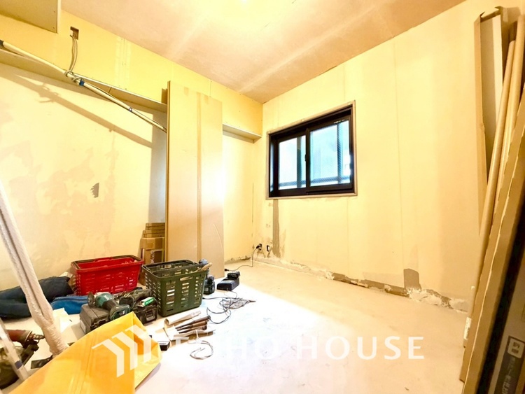 内装 現在改装中◆属毛離裏◆子は父を手本とし、母に愛育されて成長する。家族の深い繋がり。いつまでも大切にしたい。