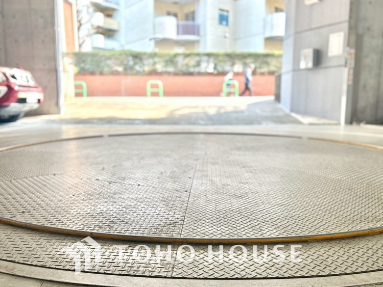 駐車場 【PARKING】◆愛車を◆安全に駐車できる駐車場がございます。