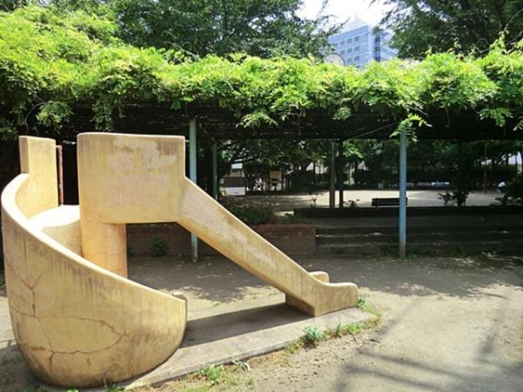 周辺 森下児童遊園　200ｍ