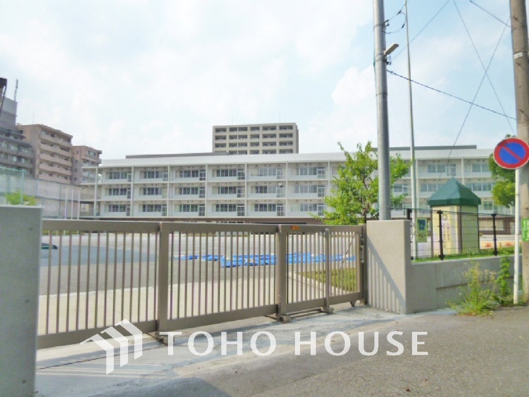 周辺 川崎市立上丸子小学校　距離80m