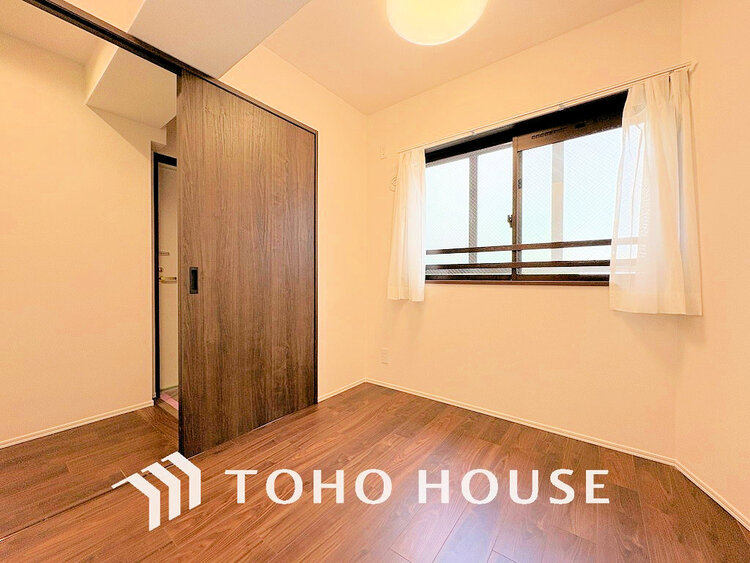 内装 1日の疲れを癒し、心地よく寛げるようゆったりとした広さをしています