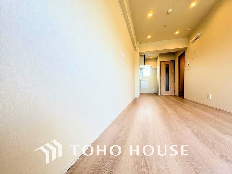 内装 上質な時間を育む暮らしのメインステージ。寛ぎとコミュニケーションを育む居心地のよい場所