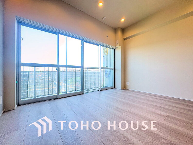 内装 シンプルですっきりとした室内は飽きのこない居心地の良い雰囲気