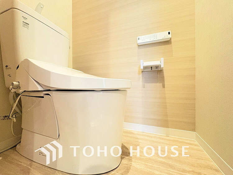 トイレ トイレには快適な温水洗浄便座付