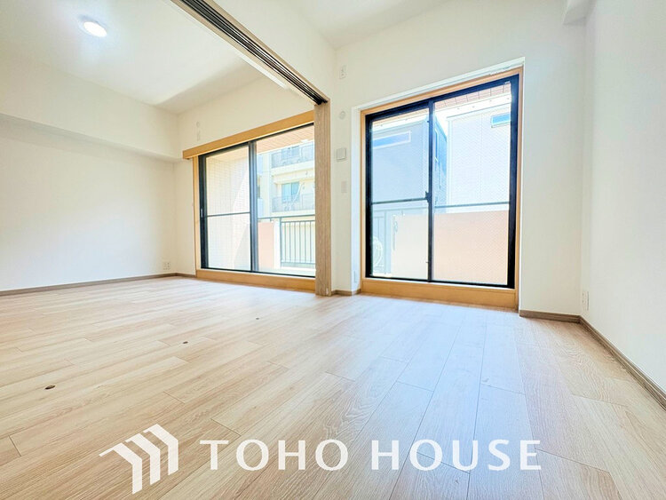 内装 シンプルですっきりとした室内は飽きのこない居心地の良い雰囲気