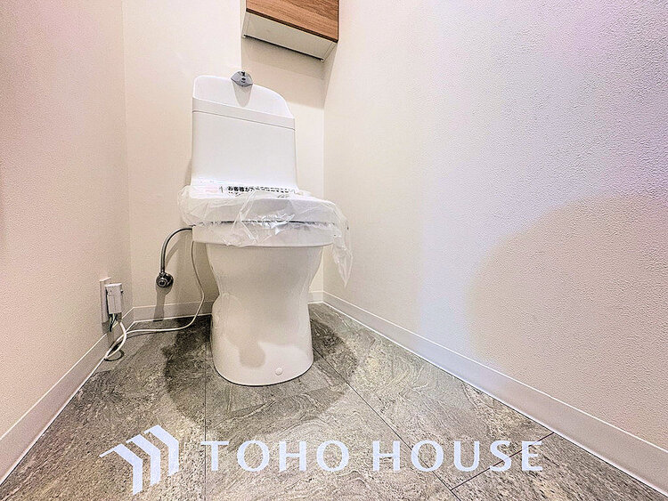 トイレ トイレには快適な温水洗浄便座付