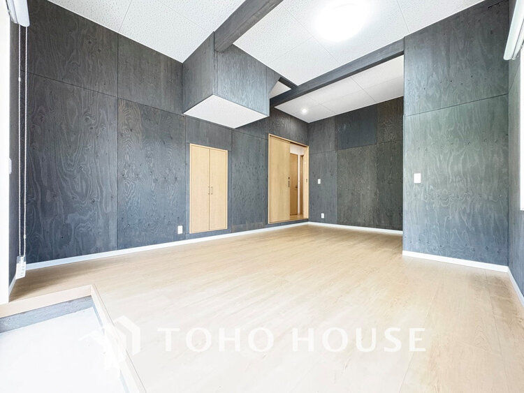 内装 シンプルですっきりとした室内は飽きのこない居心地の良い雰囲気