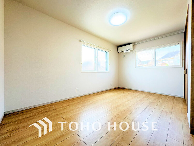 内装 家具の配置のし易い室内です。趣味の部屋としても充分な広さです