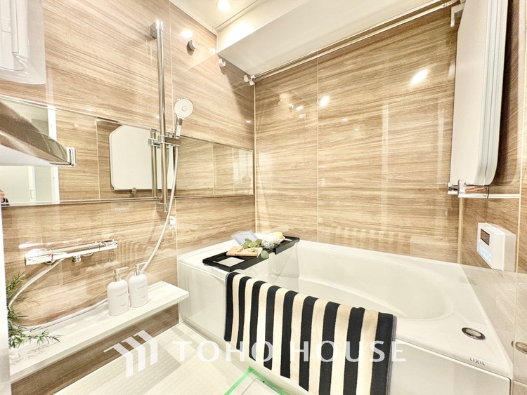 風呂 清潔感あふれる快適なトイレ。毎日を心地よく過ごせるおすすめポイントです。