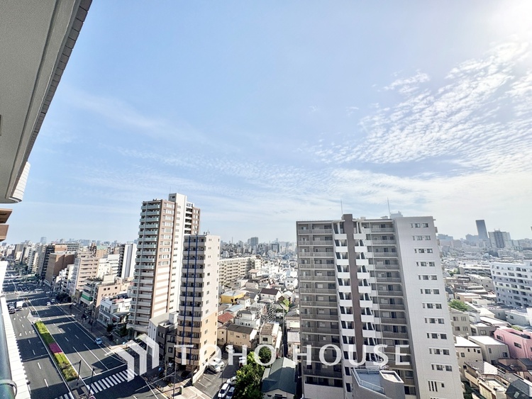 その他 バルコニーからの眺望は開放感にあふれ、心安らぐひととき。