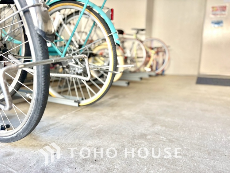 その他 【BICYCLE PAEKING LOT】◆駐輪場◆快適な生活には欠かせない自転車。開放的な駐輪場がございます。
