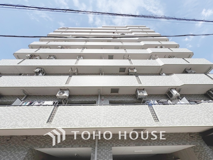 外観 【APPEARANCE】◆眩い◆光が燦々と入り、家族の笑顔を照らす。「いつまでも続いて」と願う夢のような毎日がここにある。